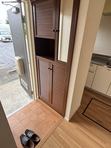 ほわいとぷらむの玄関