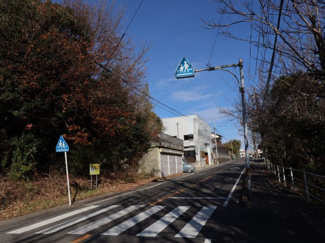 【前面道路含む現地写真】