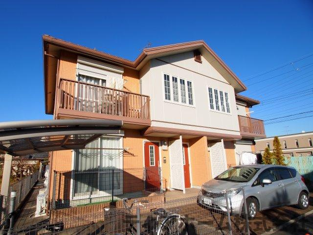 大和高田市大字池田のハイツの外観