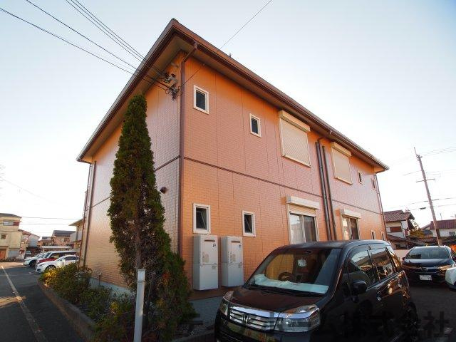 大和高田市大字池田のハイツの外観