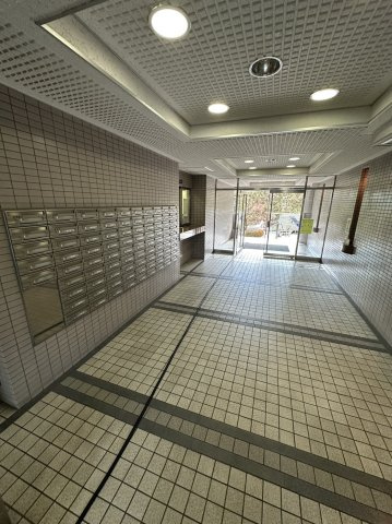 仙台八木山スカイマンションのエントランス