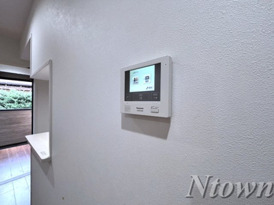 【セキュリティ】 | KBY Futase | モニター付きインターホンです