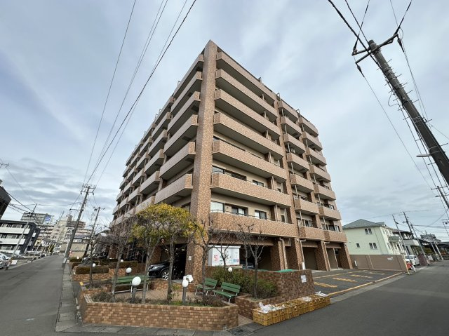 ライオンズマンション福田町の外観
