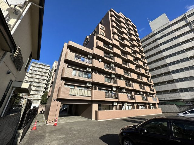 ダイトシティ愛宕橋の外観