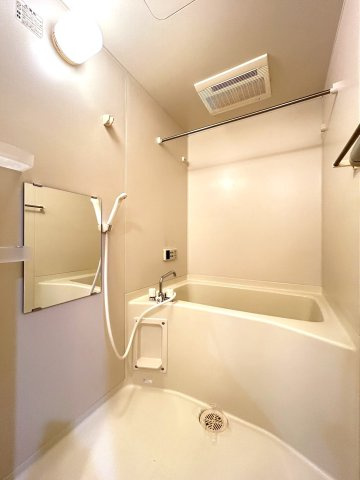 サンジョルディの浴室