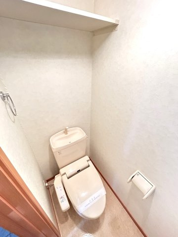 サンジョルディのトイレ