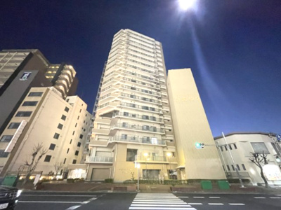 【外観】 | マスターズマンションひまわり　8階部分 | 落ち着いた印象が特徴の外観です。