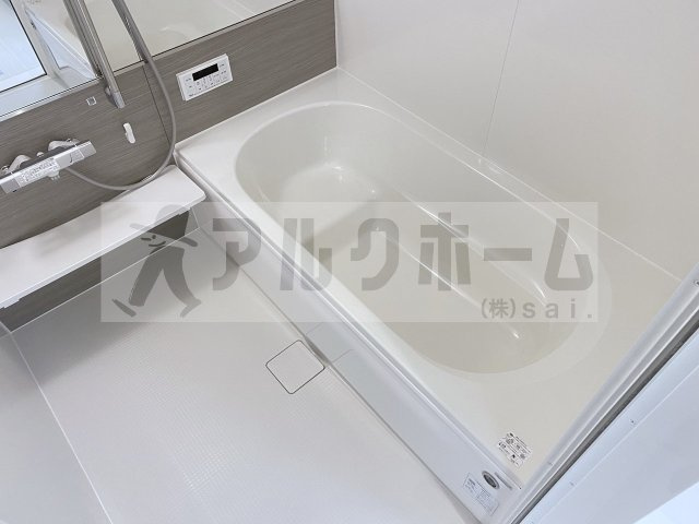 メゾンド五条宮の浴室