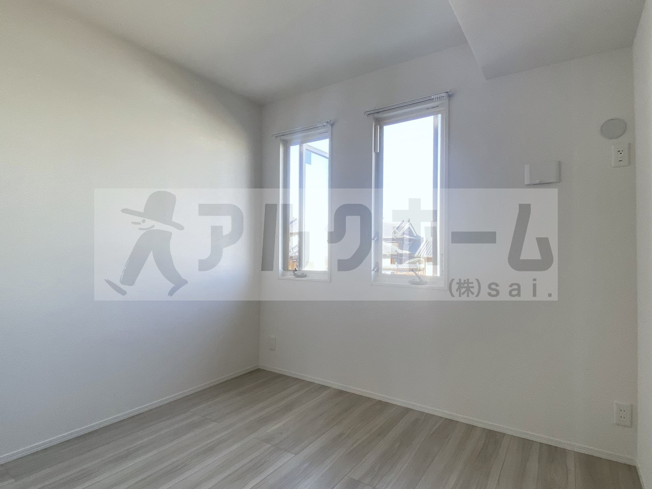 メゾンド五条宮の洋室