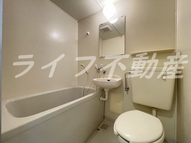 大宝　小阪本町ロイヤルハイツの浴室|日々の疲れを癒すお風呂です