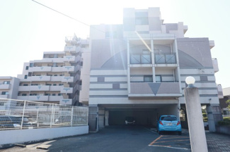 【外観】 | 9階建てマンションの4階部分のお部屋です。周辺環境は良好でとても暮らしやすい立地です