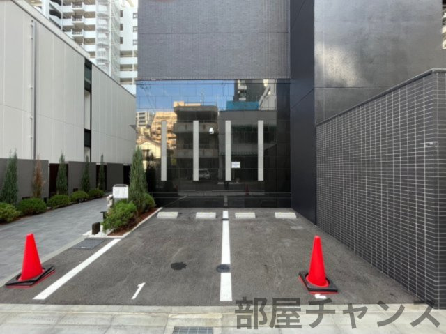 エステムコート名古屋鶴舞Ⅱレアーヴの駐車場