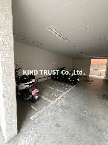 シティエール東梅田IIの駐車場|車をお持ちの方に嬉しい駐車場付きの物件です