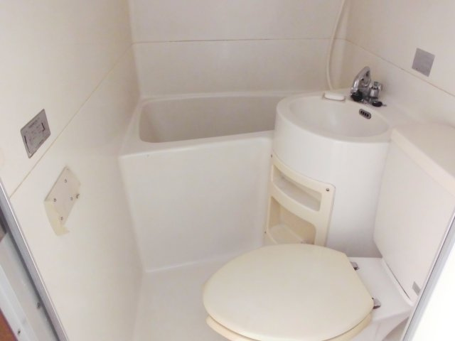 新井マンションの浴室|※写真は同タイプの別室になります