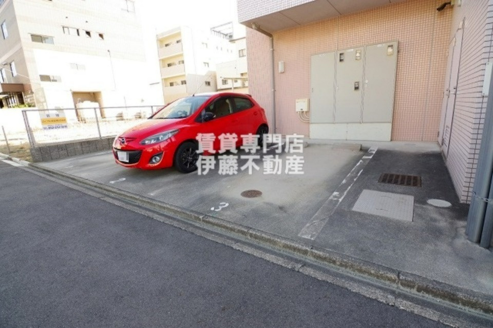 Sun State城北の駐車場