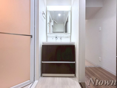 【独立洗面台】 | ルフレイユ 泉 久屋大通公園 | 独立洗面台で身支度をすべて済ませてしまいましょう