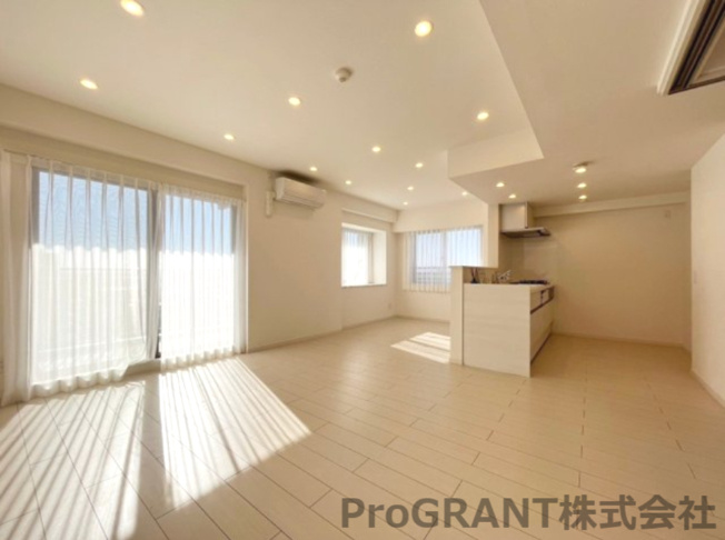 【居間・リビング】