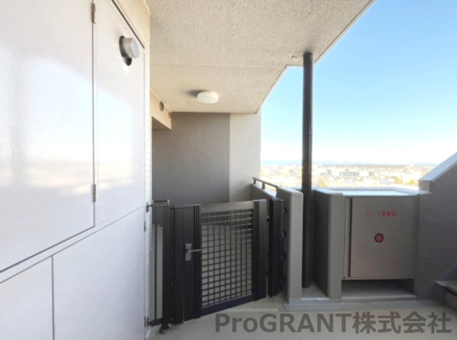 【玄関】 | 専用ポーチ