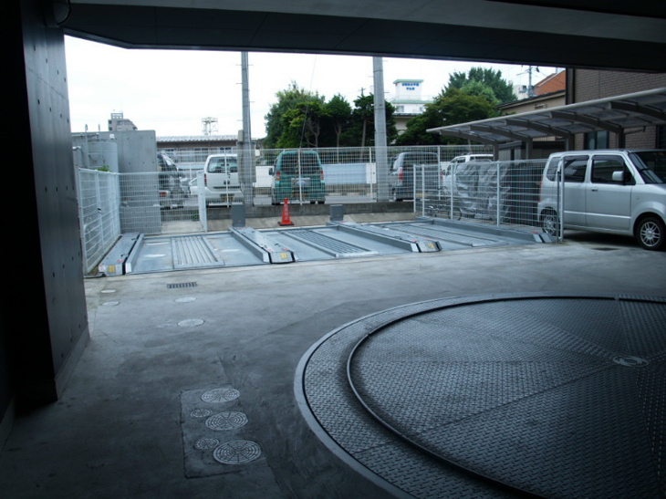 【駐車場】フラワーシティINブラボン 