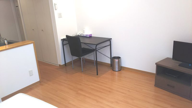 【居間・リビング】フラワーシティINブラボン 