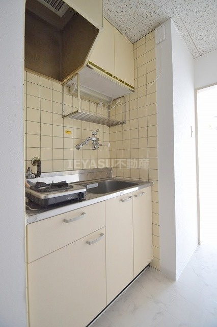 広島市中区南千田東町の賃貸マンションのキッチン