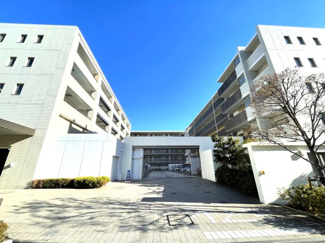 パークホームズ日吉本町の駐車場