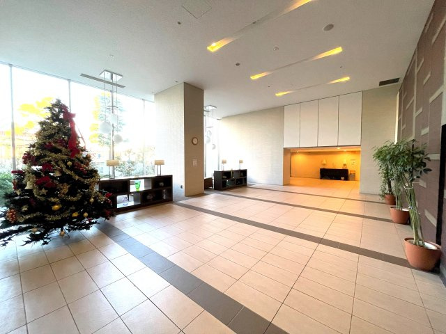 パークホームズ日吉本町のエントランス