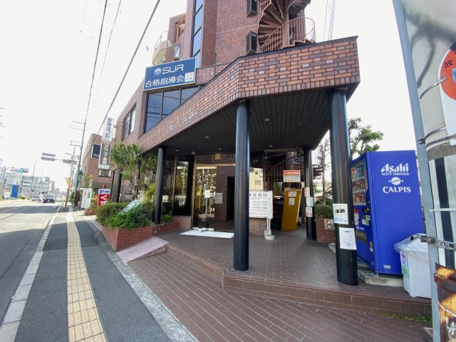 リベルテタナカのエントランス