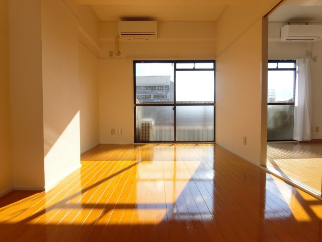 リベルテタナカの寝室