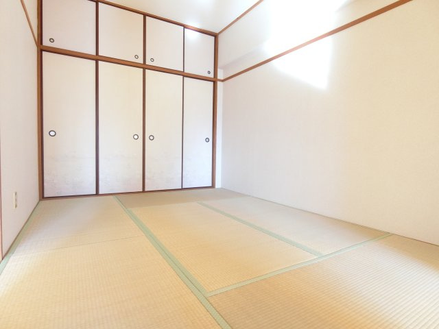 リベルテタナカの和室