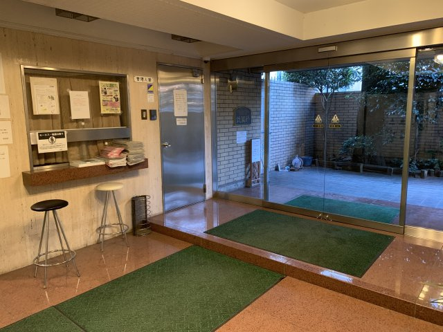 メゾンド武蔵野のエントランス|エントランスです