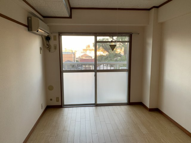 メゾンド武蔵野の洋室|別部屋の写真です