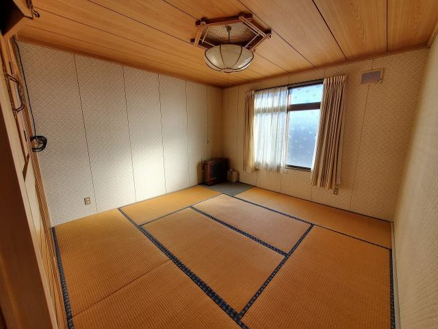 【和室】 | 北見市光西町１９６番地１１　中古売家 | ２階８帖和室