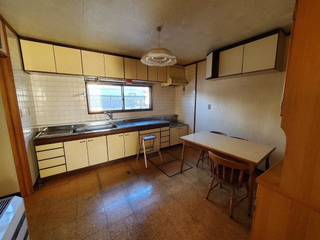 北見市光西町１９６番地１１　中古売家のキッチン|１階キッチン
