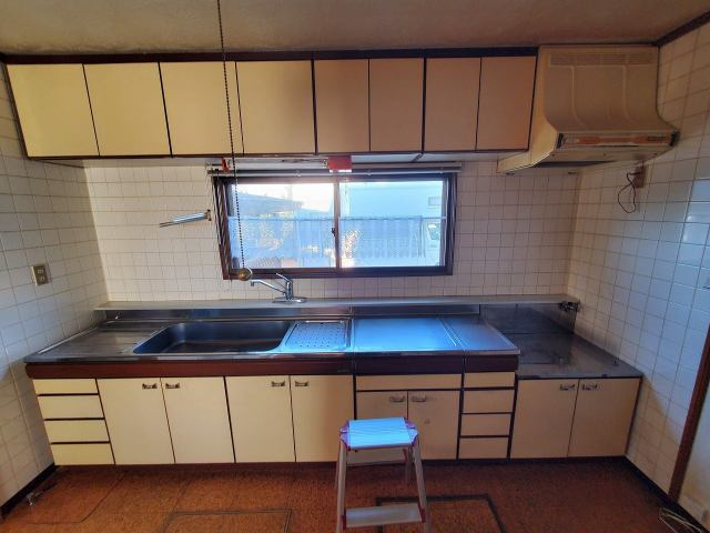 【キッチン】 | 北見市光西町１９６番地１１　中古売家 | １階キッチン