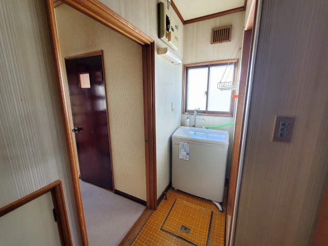 北見市光西町１９６番地１１　中古売家の脱衣所
