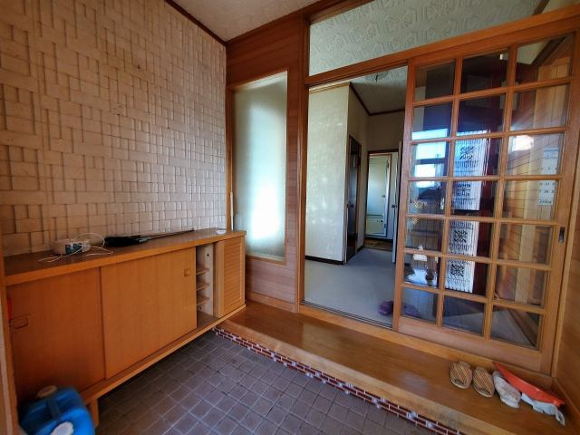 北見市光西町１９６番地１１　中古売家の玄関|落ち着いた玄関です