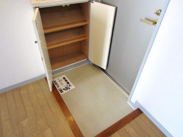 【玄関】