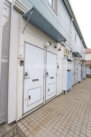 レオパレスリリオンのエントランス