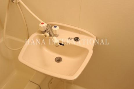 レオパレスリリオンの洗面所