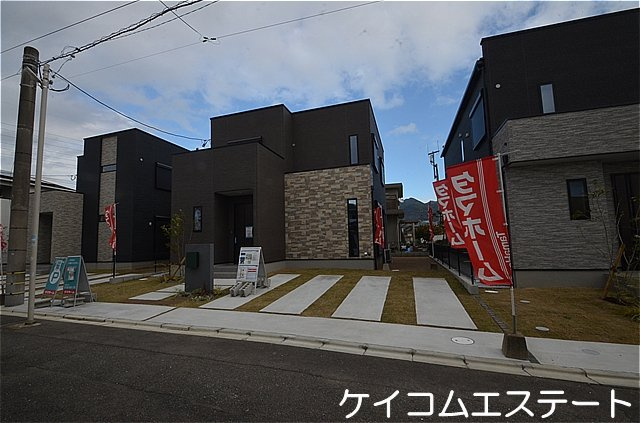 新築住宅　タマタウン中の原の外観