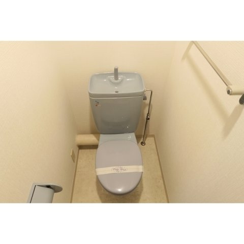 【トイレ】 | カリフィカーダ山荘 | 別号室の写真になります。現況優先。