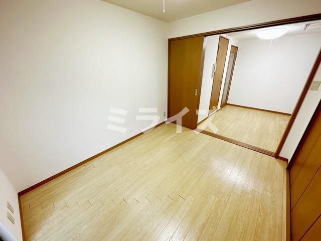 【寝室】 | シャトーポポ