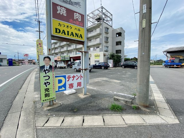 知多郡美浜町大字奥田字三ヶ市　共栄ビルの外観