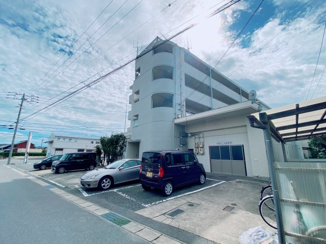 知多郡美浜町大字奥田字三ヶ市　共栄ビルの外観