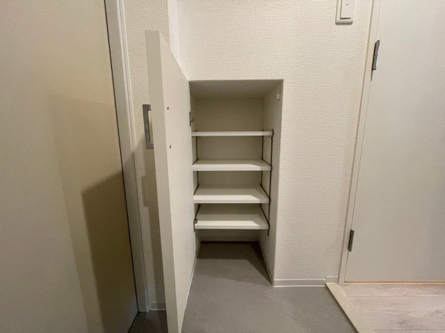セレニテフラン本町の収納
