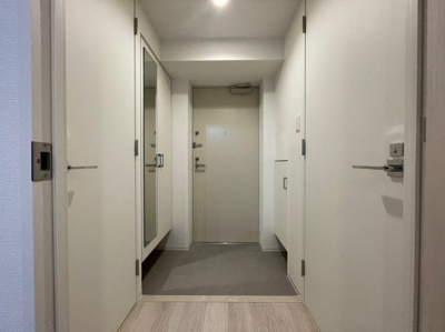 【玄関】 | セレニテフラン本町