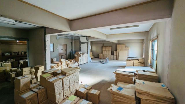 北花山市田町の内装|現在は和紙の会社様が在庫置き場として利用されています！