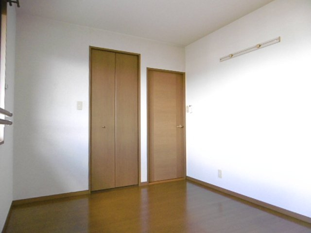 サンライズ平塚【10,000円キャッシュバック対象物件】の子供部屋|子供部屋としても使い勝手の良いお部屋です