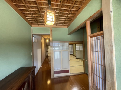 【エントランス】 | 村木町９-３K貸家 | 落ち着いたエントランスです